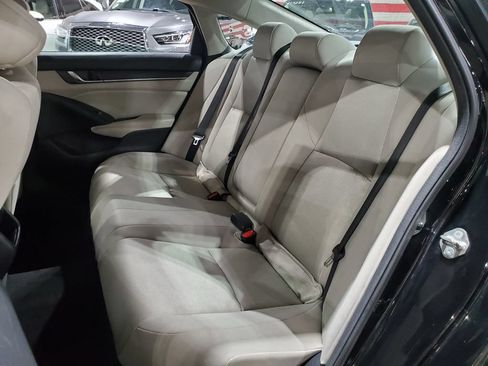 Used 2018 Honda Accord LX image 22
