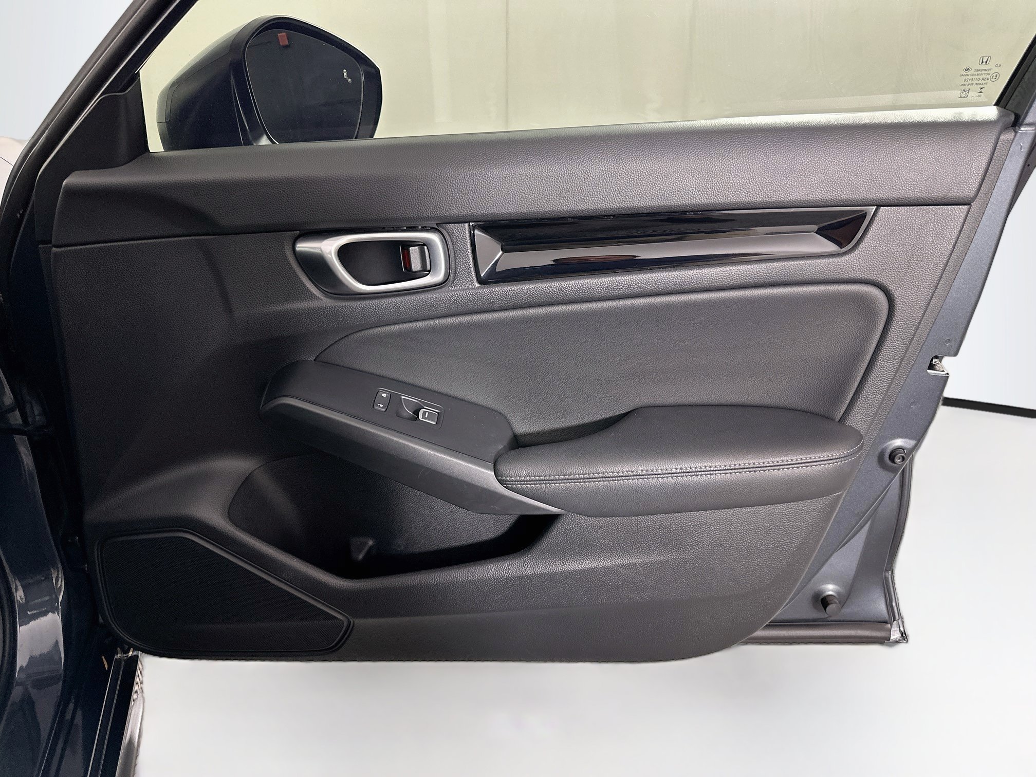 Used 2024 Honda Civic EX-L image 30