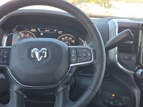 Used 2025 RAM 2500 Laramie AWD/4WD image 20