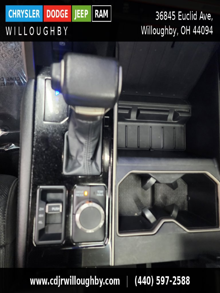 Used 2025 Toyota Tundra Limited AWD/4WD image 24