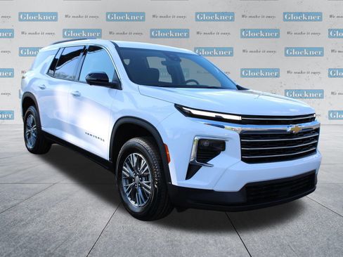 New 2026 Chevrolet Traverse LT w/ Driver Confidence Package image 3