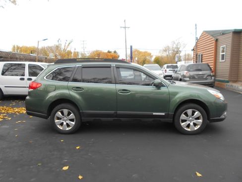 Used 2012 Subaru Outback 2.5i w/ Alloy Wheel Pkg AWD/4WD image 9