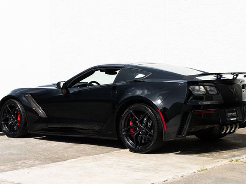 Used 2019 Chevrolet Corvette ZR1 RWD image 4