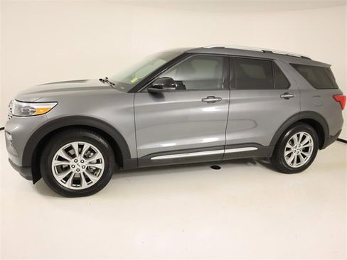 Used 2021 Ford Explorer Limited w/ Equipment Group 301A image 2