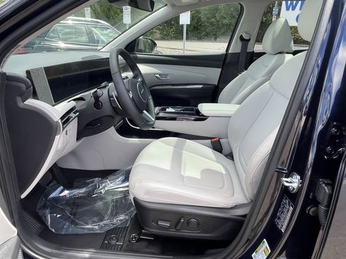 Certified 2025 Hyundai Tucson SEL AWD/4WD image 12