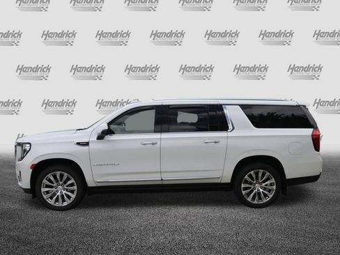 Used 2023 GMC Yukon XL Denali AWD/4WD image 6