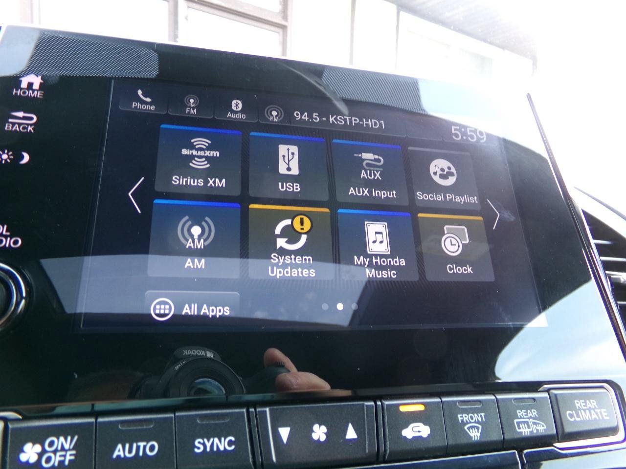 Used 2023 Honda Odyssey Sport image 30