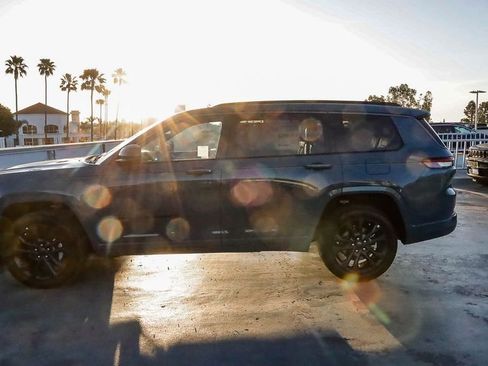 New 2026 Jeep Grand Cherokee L Limited AWD/4WD image 14