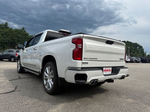 Used 2024 Chevrolet Silverado 1500 High Country AWD/4WD image 17
