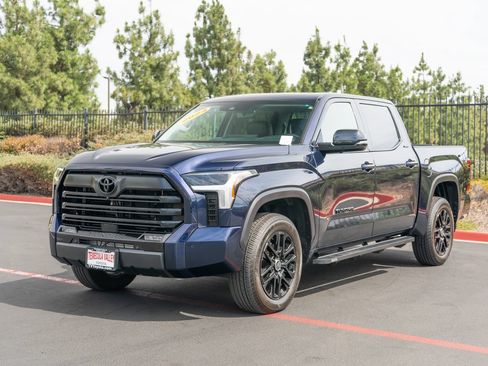Used 2024 Toyota Tundra Limited AWD/4WD image 5