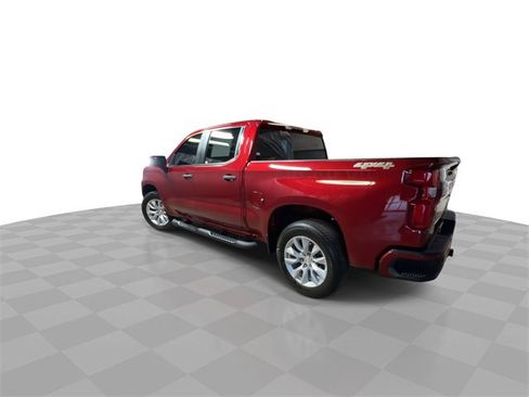 Used 2019 Chevrolet Silverado 1500 Custom w/ Custom Value Package image 2