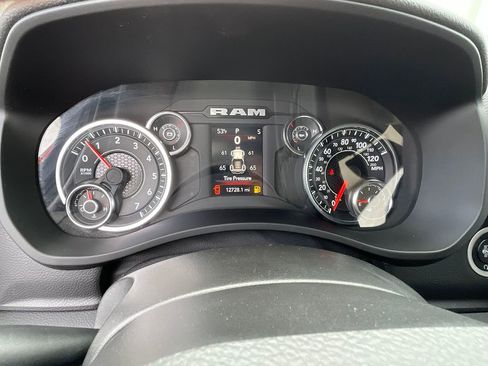 Used 2024 RAM 2500 Big Horn w/ Bed Utility Group image 36