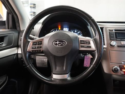 Used 2012 Subaru Outback 2.5i Premium w/ All-Weather Pkg AWD/4WD image 18