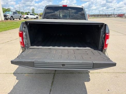Used 2018 Ford F150 XLT w/ Equipment Group 302A Luxury AWD/4WD image 5
