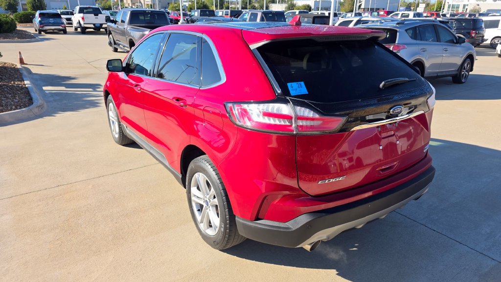 Used 2020 Ford Edge SEL w/ Convenience Package AWD/4WD image 3