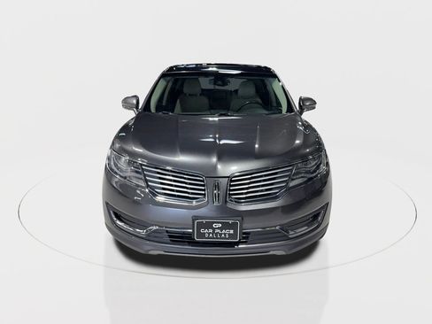 Used 2017 Lincoln MKX Reserve w/ Luxury Package image 4