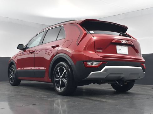 Used 2025 Kia Niro EX FWD image 20