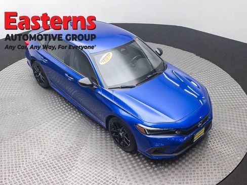 Used 2024 Honda Civic Sport image 3