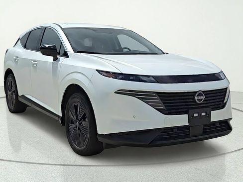Certified 2025 Nissan Murano SV FWD image 1