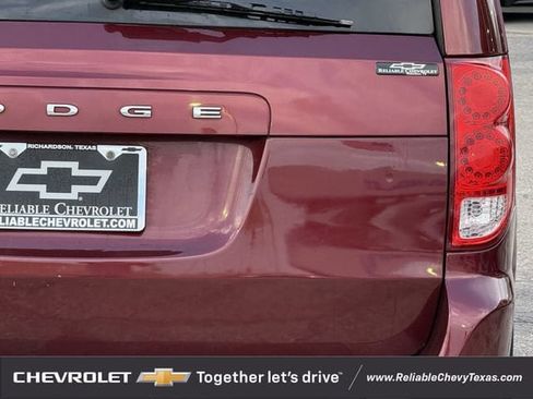 Used 2019 Dodge Grand Caravan SE FWD image 8