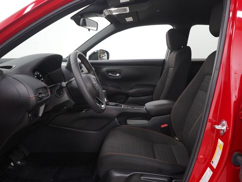 Used 2025 Honda HR-V Sport image 22