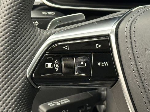 Used 2025 Audi S8 image 29