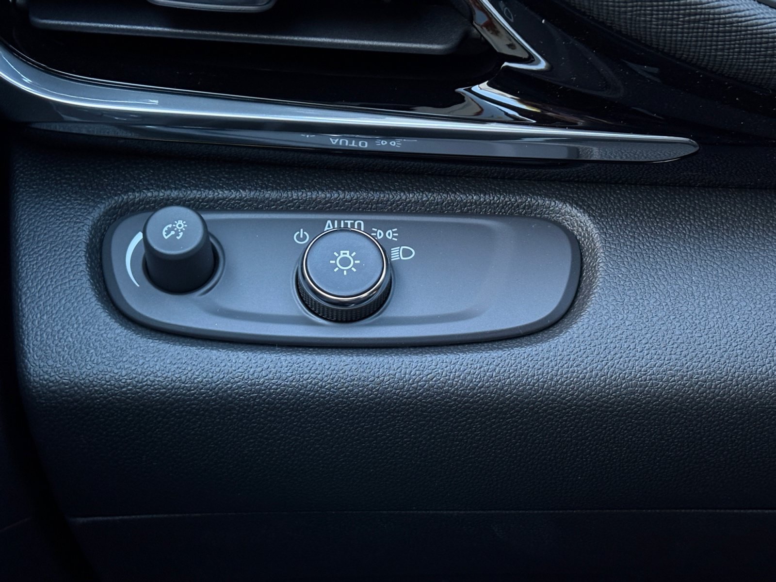 New 2026 Buick Envista Sport Touring w/ Convenience I Package FWD image 29
