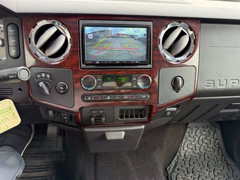 Used 2009 Ford F250 4x4 Crew Cab Super Duty image 16