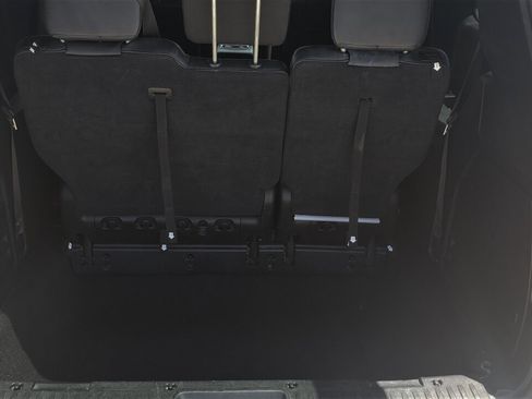 Used 2016 Dodge Grand Caravan R/T image 15
