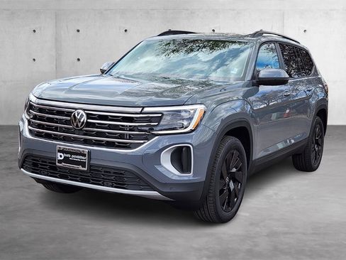 New 2025 Volkswagen Atlas SE image 21