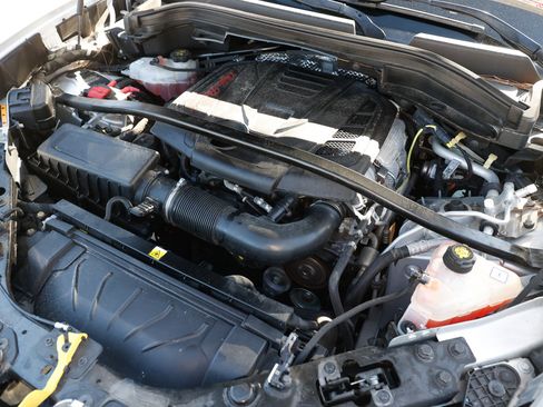 Used 2018 Alfa Romeo Stelvio AWD image 54