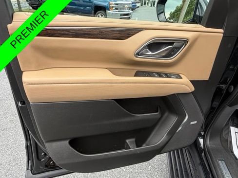 Used 2023 Chevrolet Tahoe Premier w/ Premium Package 2 AWD/4WD image 30