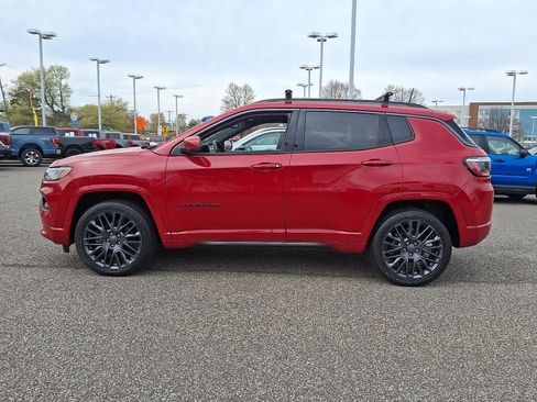 Used 2022 Jeep Compass Limited image 6