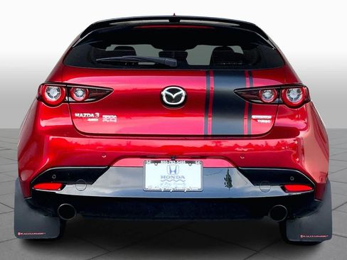 Used 2024 MAZDA MAZDA3 Hatchback w/Premium Plus Pkg image 5