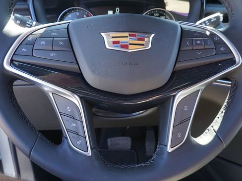 New 2025 Cadillac XT5 Premium Luxury image 17