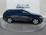 Used 2018 Volkswagen Golf SE image 4