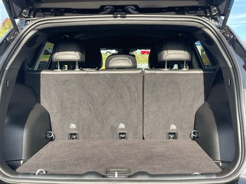 Used 2024 Jeep Compass Limited image 17