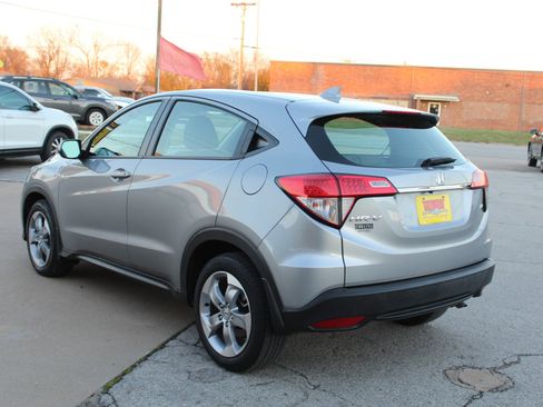 Used 2022 Honda HR-V LX image 7
