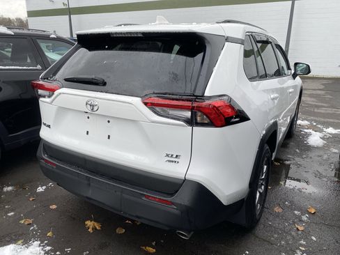 Used 2024 Toyota RAV4 XLE image 7