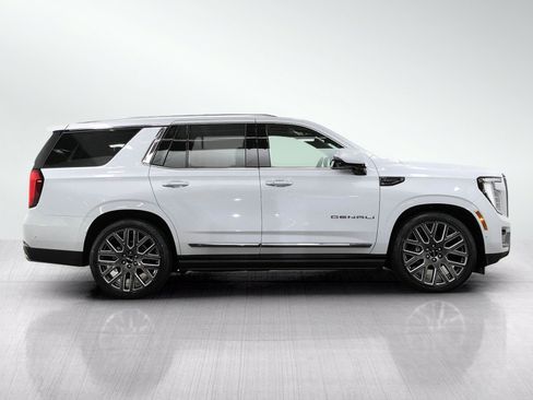 Used 2026 GMC Yukon Denali Ultimate AWD/4WD image 6