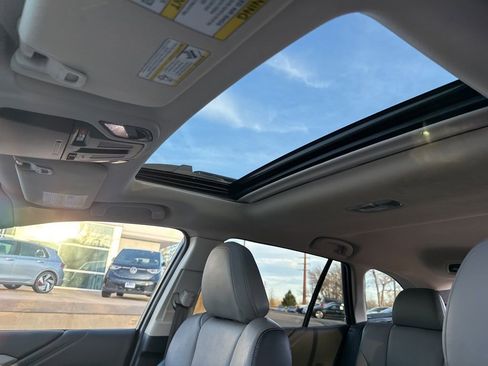 Used 2022 Subaru Outback Limited XT image 22