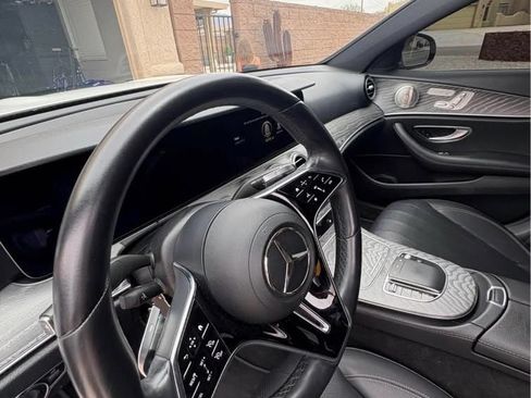 Used 2021 Mercedes-Benz E 350 Sedan image 4