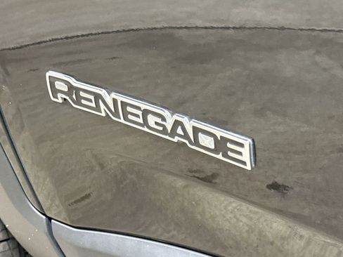 Used 2017 Jeep Renegade Sport w/ Power & Air Group image 25