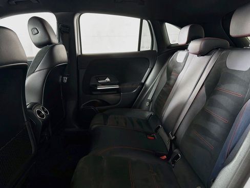 Used 2022 Mercedes-Benz GLA 250 image 8