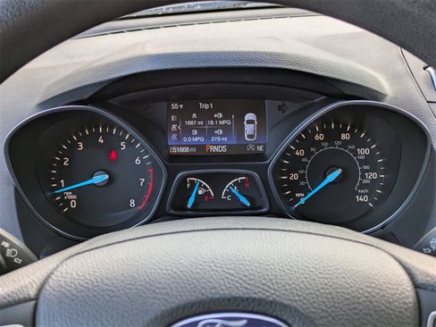 Used 2018 Ford Escape SE image 38