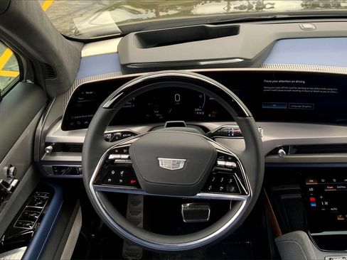 New 2026 Cadillac Vistiq Premium Luxury image 23