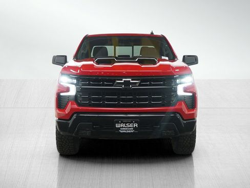 Used 2024 Chevrolet Silverado 1500 LT Trail Boss w/ Convenience Package II image 8