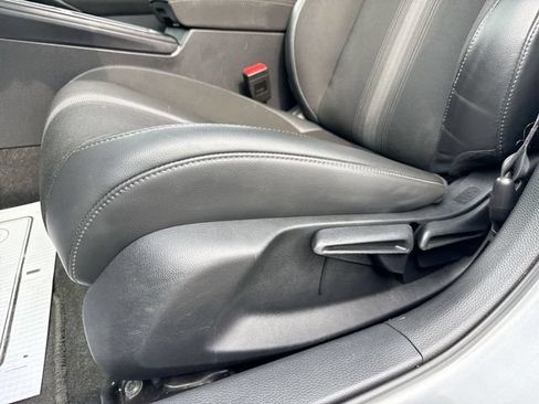Used 2023 Honda Civic Sport image 12