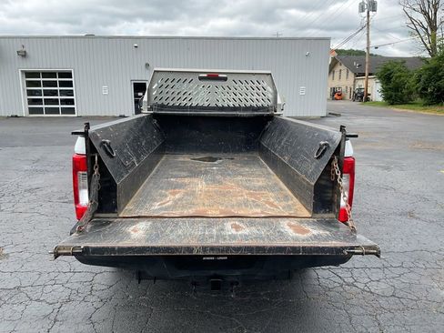 Used 2019 Ford F250 XL w/ Power Equipment Group RWD image 12