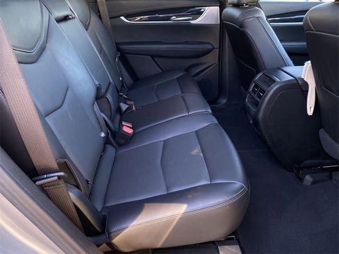 Certified 2025 Cadillac XT5 Premium Luxury image 38